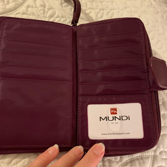 New WT Mundi west port ladies wallet - Picture 2 of 7